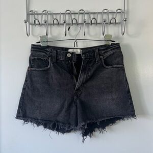 Abercrombie and Fitch High Rise 90s Cuttoff Short, Size 2 (Waist size 26)